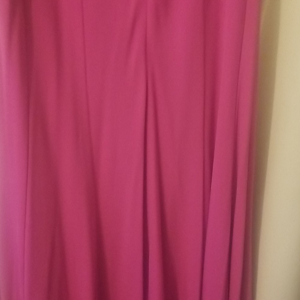 Dress - Picture 3 of 4